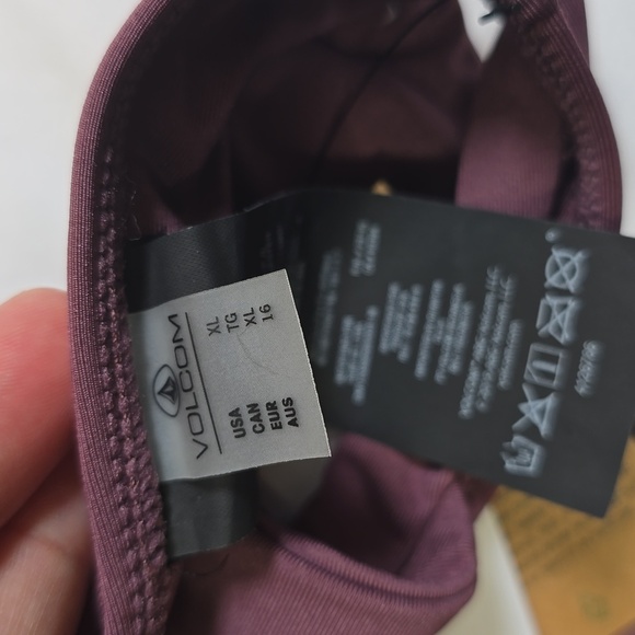 Volcom Simply Seamless Halter Bikini Top Purple Size Xl NwT. - Picture 8 of 9